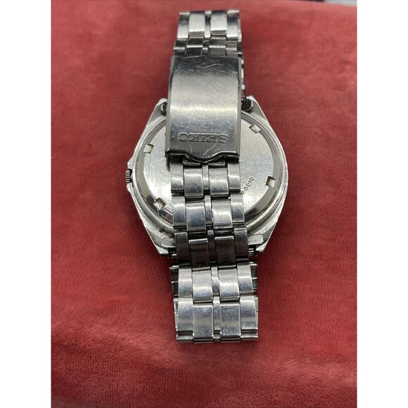 Seiko Automatic Mens Watch Running Mechanical Wristwatch 7009-5010 Vintage 70s - Picture 7 of 10